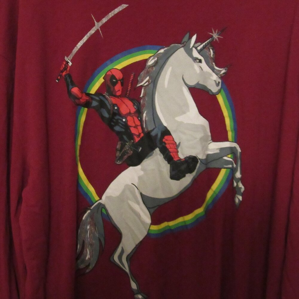 Marvel Deadpool Long Sleeve T-Shirt Men's Size L (42-44) Burgundy
